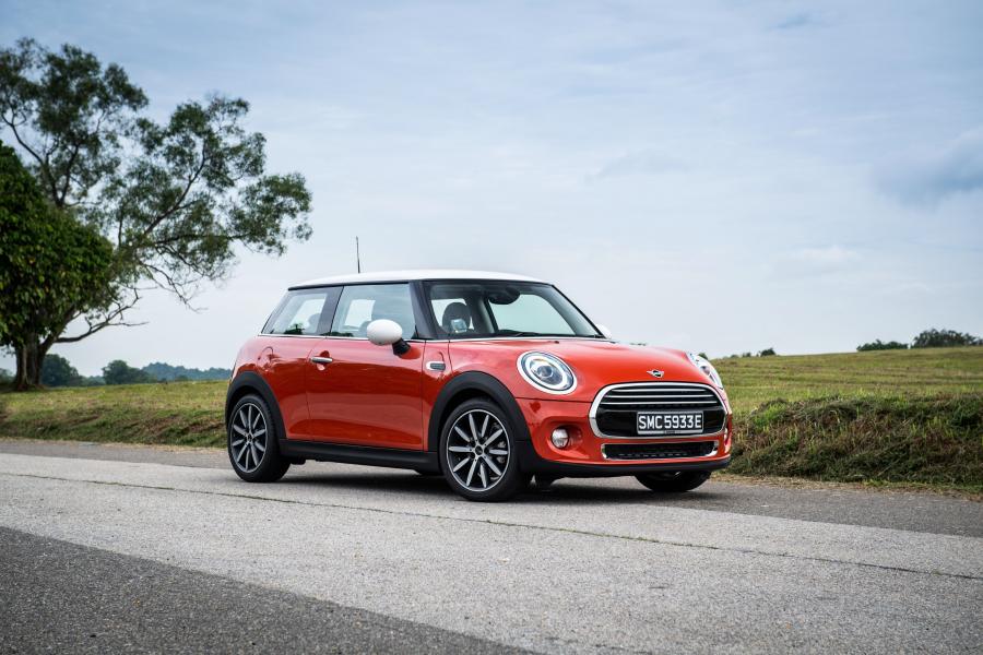  Mini Cooper (F56) 2018 года  (SG) (фото 18 из 18)